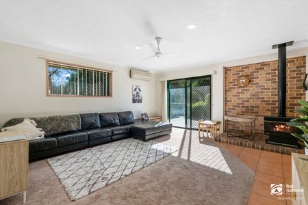 Warm & Welcoming House in Picturesque Terranora - Photo 3