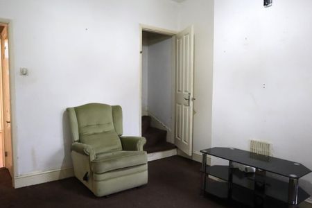 3 bedroom terraced house to rent - Photo 2