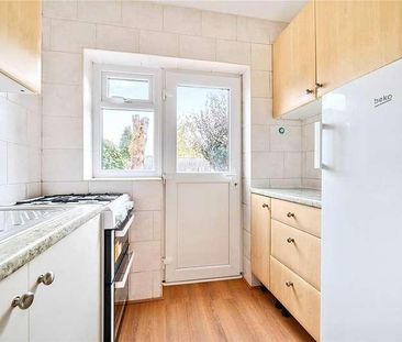 St. Georges Road, Enfield, EN1 - Photo 5