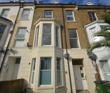 Vicarage Park, Plumstead, London, SE18 - Photo 5