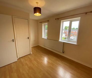 2 bedroom semi-detached house to rent - Photo 4