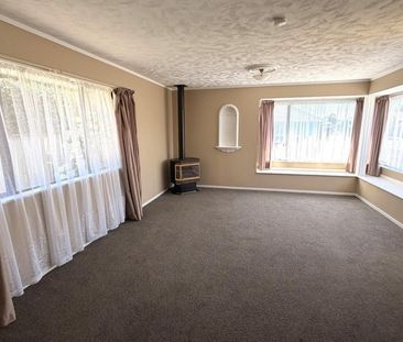 Little brick beauty on North Street! - Photo 1