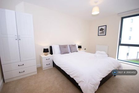 2 bedroom flat to rent - Photo 3