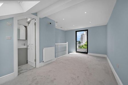 3 bedroom flat to rent - Photo 3