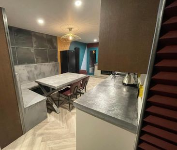 Stunning newly renovated House Share Room 2 - Photo 1