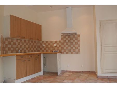 Location Appartement 4 pièces 95m² NEVERS 58000 - Photo 2