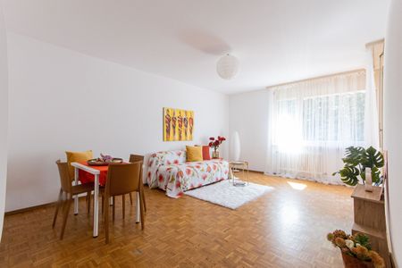 Spazzioso appartamento di 2.5 locali immerso nel verde! - Photo 5