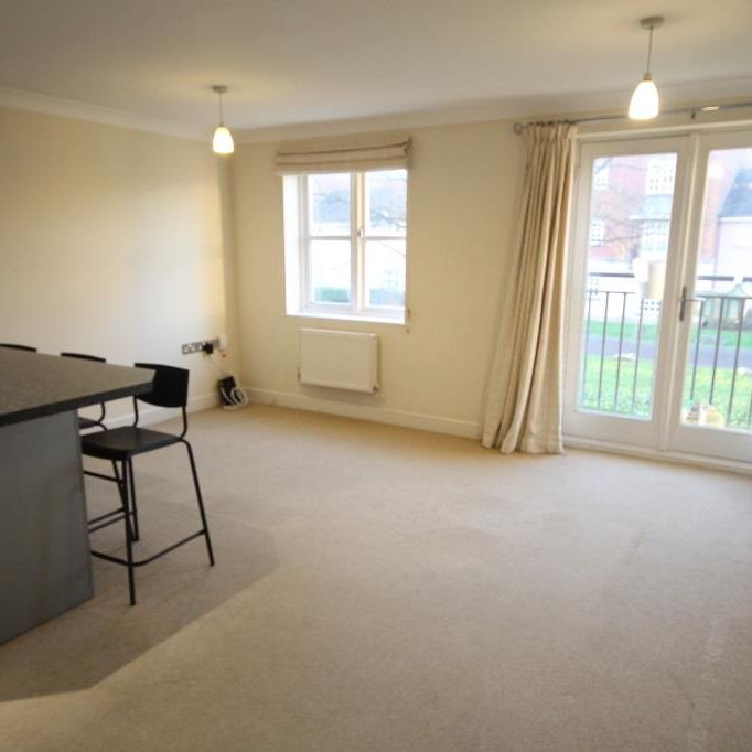 2 bed apartment to rent in Strathearn Drive, Westbury-On-Trym, BS10 - Photo 1