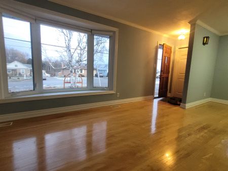 For Lease - 46 Gilbert Street, Belleville, Ontario - Photo 3