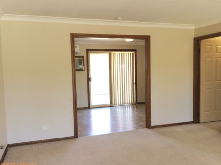 2 Bedroom Duplex - East Dubbo - Photo 2