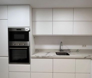 2 bedroom luxury Flat for rent in Nueva Andalucia, Andalusia - Photo 2