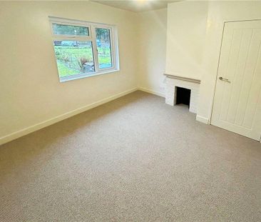 2 bedroom semi-detached bungalow to rent - Photo 3