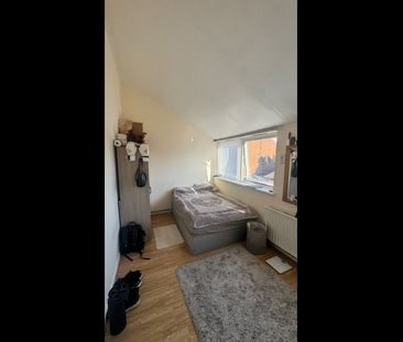 Room in a Shared Flat, Abbots Park, SW2 - Photo 1