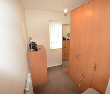 3 bedroom semi-detached house to rent - Photo 5