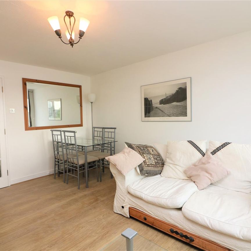 Ferguson Close, London, E14 3SJ - Photo 1