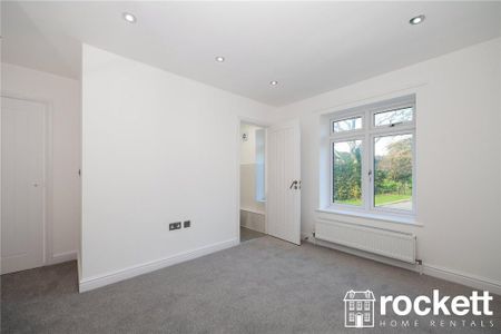 4 bedroom detached house to rent - Photo 4
