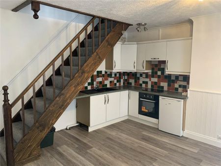 3 bedroom terraced house to rent - Photo 3