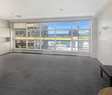 Apartment Living - Photo 2