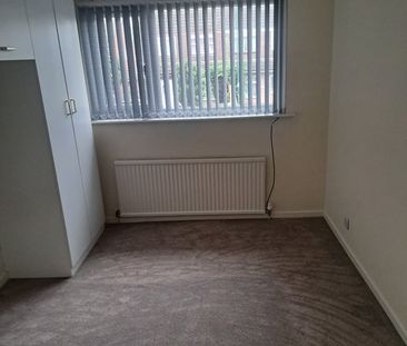 3 Bed Semi-Detached House, Tavern Avenue, NG8 - Photo 3