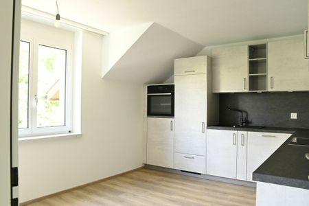 Attraktive 5.5-Zimmer-Dachwohnung mit Cheminée in Zuzwil - per sofort bezugsbereit - Foto 5