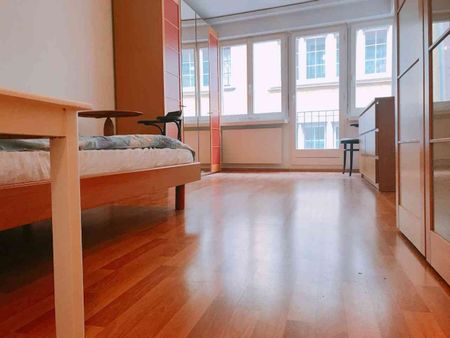 2.5 Zimmer, 70 m², 2. Stock - Photo 3