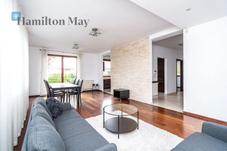 Przestronny dom z nowoczesnymi udogodnieniami w Krakowie - Фото 3