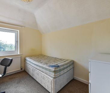 3 bedroom semi-detached house to rent - Photo 6