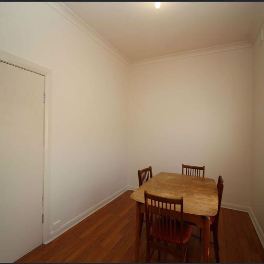 8 Barnes Avenue, - Photo 1