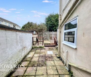 3 bedroom terraced house to rent - Photo 5