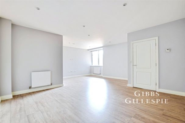 Homestead Road, Rickmansworth, Hertfordshire, WD3 1FX - Photo 1