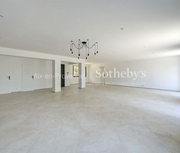 Maison • Aix-en-Provence - Photo 1