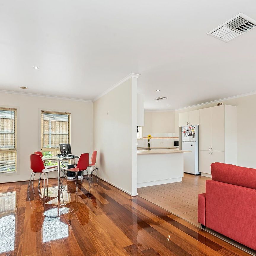 Unit 2/23 Robert Street, Parkdale. - Photo 1