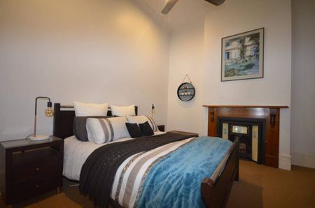 FULLY FURNISHED: AVAILABLE NOW - Photo 5