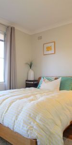 Location! Location! Modern Convenience with A/C **Available 22/12/25 ** - Photo 4