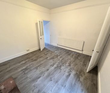 3 bedroom detached house to rent - Photo 2
