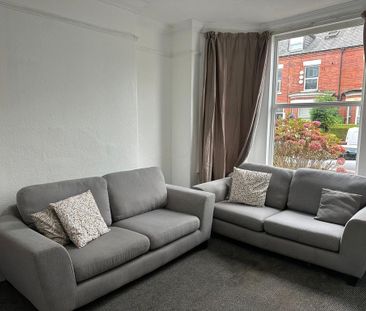 5 bedroom house to rent - Photo 1