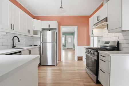 For Lease - 54 Mill Street, Welland, Ontario - Photo 4