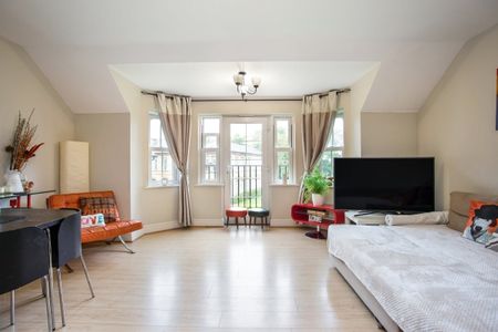 3 bedroom flat to rent - Photo 5