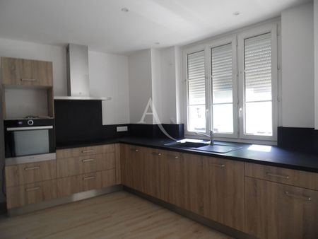 Location Maison 5 pièces 116m² JUIGNE SUR LOIRE 49610 - Photo 5