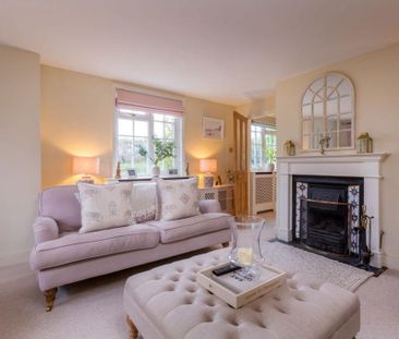 4 bedroom semi-detached house to rent - Photo 3