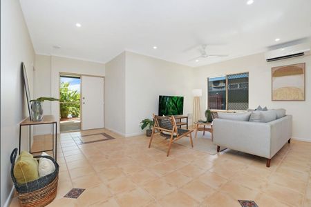 FUNCTIONAL, NEAT FAMILY HOME IN CONVENIENT LOCATION - Photo 5