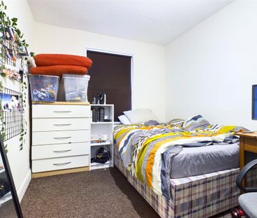 5 bedroom terraced house to rent - Photo 4