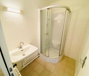 Location Appartement 3 pièces 85m² CHARNAY LES MACON 71850 - Photo 4