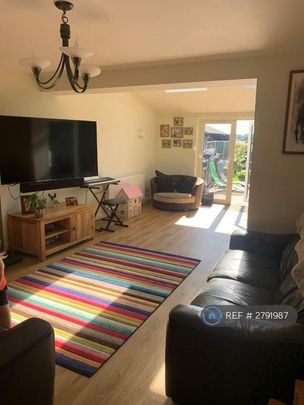 3 bedroom detached house to rent - Photo 1