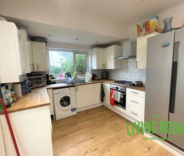 5 bedroom house to rent - Photo 4