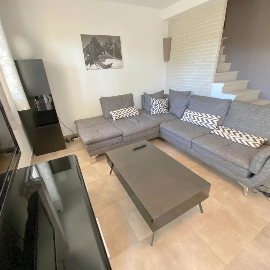 Location Maison 3 pièces 70m² VILLENEUVE LOUBET 06270 - Photo 1