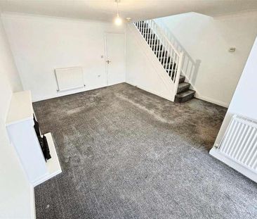 Aintree Drive, Rushden, NN10 - Photo 2