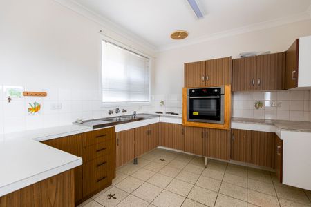 45 Staff Road, Cordeaux Heights, NSW 2526 - Photo 2