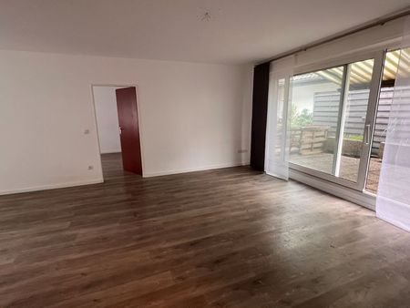 Für Altstadt-Genießer: Moderne 2,5-Zimmer-Wohnung mit großer Dachterrasse im Herzen von Moers - Photo 2