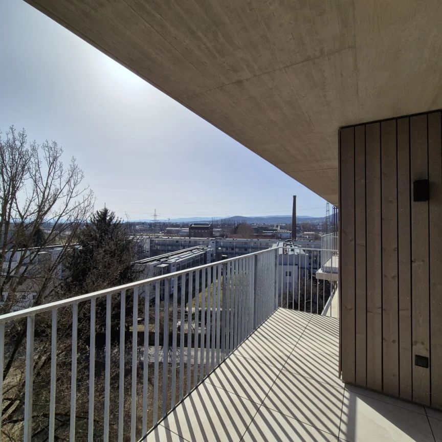 Ideal für Paare & Singles – 2-Zimmer-Wohnung mit Balkon und Weitblick! **Ab sofort anmietbar** - Foto 1